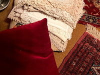 Lot 461 - lot tapijtjes,gehaakte kantjes handwerk - afbeelding 5 van  5