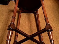 Lot 462 - hoog tafeltje - afbeelding 4 van  4