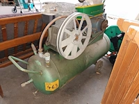Lot 463 - compressor met toebehoren - afbeelding 1 van  5