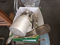 Lot 463 - compressor met toebehoren - afbeelding 5 van  5