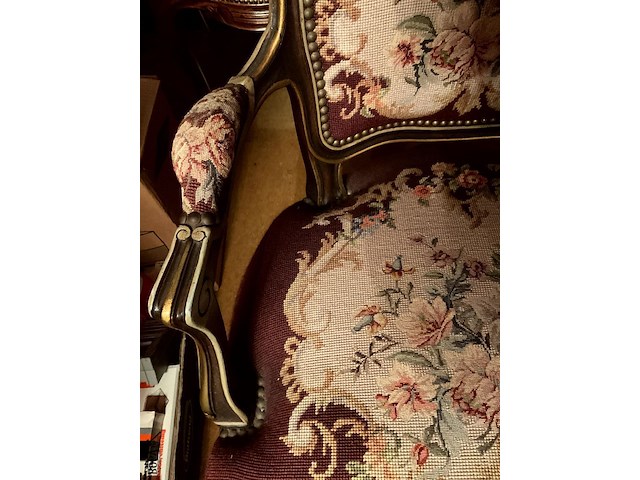 Lot 464 - romantisch zeteltje bekleding rozenmotief handwerk kruisjess - afbeelding 4 van  6