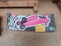 Lot 465 - garagekrik 2000 kg - afbeelding 1 van  3