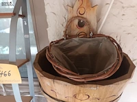 Lot 466 - wandrekje, paraplubak en mandje - afbeelding 3 van  4