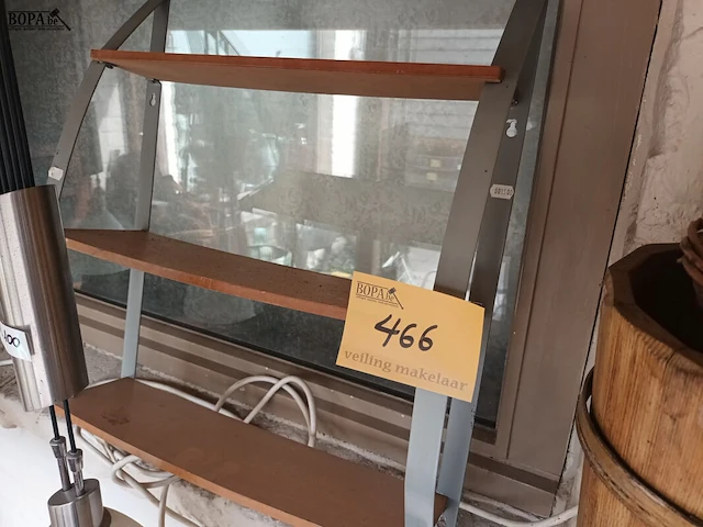 Lot 466 - wandrekje, paraplubak en mandje - afbeelding 4 van  4