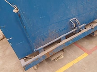 Lot 468 - mobiele kantelbare container - afbeelding 4 van  4