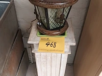 Lot 468 - plantenstandaard en hanglamp - afbeelding 1 van  3