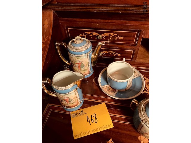 Lot 468 - romantisch thee en koffieserviesje - afbeelding 3 van  3