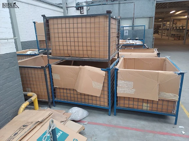 Lot 469 - metalen stapelbak. 4 stuks - afbeelding 3 van  3