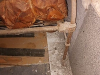 Lot 47 - antiek ijzeren bed - afbeelding 4 van  4