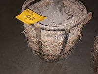 Lot 47 - antieke gistfles. 2 stuks - afbeelding 2 van  3