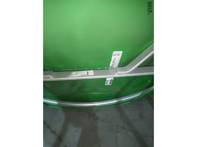 Lot 47 - groene stoel ikea. 5 stuks - afbeelding 4 van  5