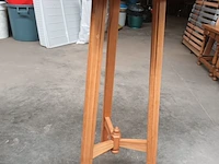 Lot 47 - houten plantenstaander - afbeelding 4 van  5