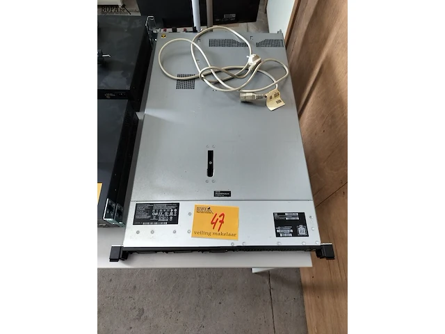 Lot 47 - hpe proliant dl360 gen10 server - afbeelding 1 van  3