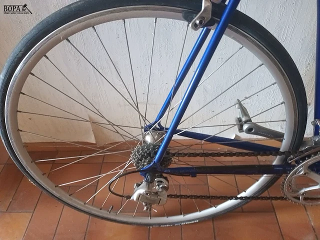 Lot 47 - koersfiets vicini - afbeelding 4 van  5
