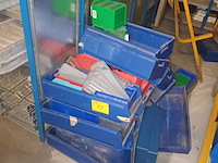 Lot 47 - lot sorteerbakken - afbeelding 3 van  3