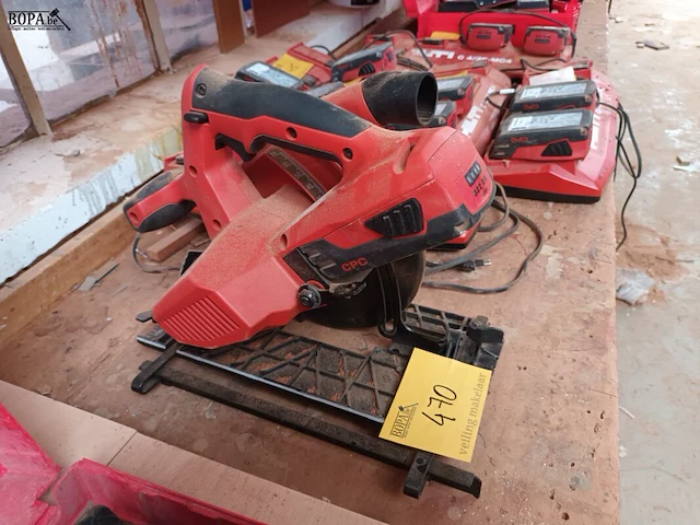 Lot 470 - accu cirkelzaag hilti - afbeelding 3 van  4