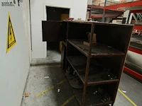 Lot 470 - rek en kastjes - afbeelding 1 van  2