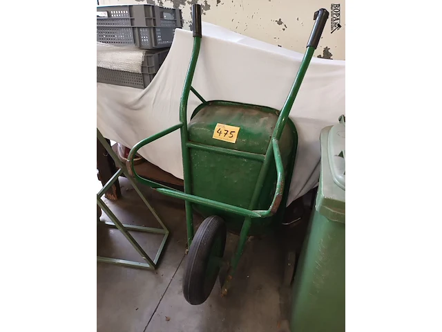 Lot 475 - kruiwagen - afbeelding 1 van  4