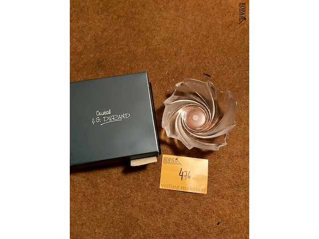 Lot 476 - kristallen kom durand - afbeelding 1 van  3