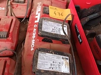 Lot 476 - lader en accu’s hilti - afbeelding 1 van  3