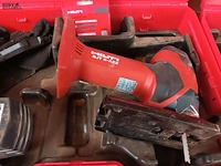 Lot 477 - accu decoupeerzaag hilti - afbeelding 2 van  3