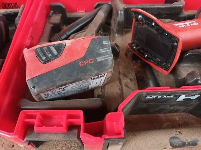 Lot 478 - accu decoupeerzaag hilti - afbeelding 3 van  3