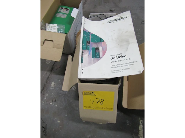 Lot 478 - frequentie regelaar - afbeelding 1 van  3