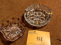 Lot 478 - kristallen asbak/vierkantig kristal bakje, 2 stuks - afbeelding 3 van  3