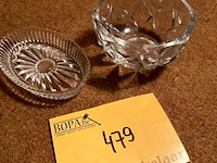 Lot 479 - kom in kristal, 2 stuks - afbeelding 2 van  2
