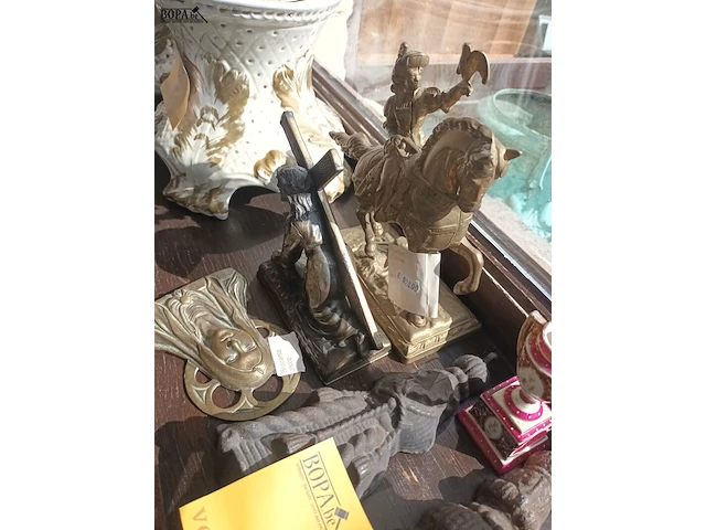 Lot 48 - diverse decoratie. 10 stuks - afbeelding 2 van  5