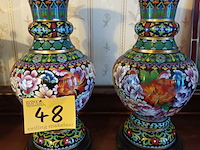 Lot 48 - koppel chinese vazen - afbeelding 1 van  6