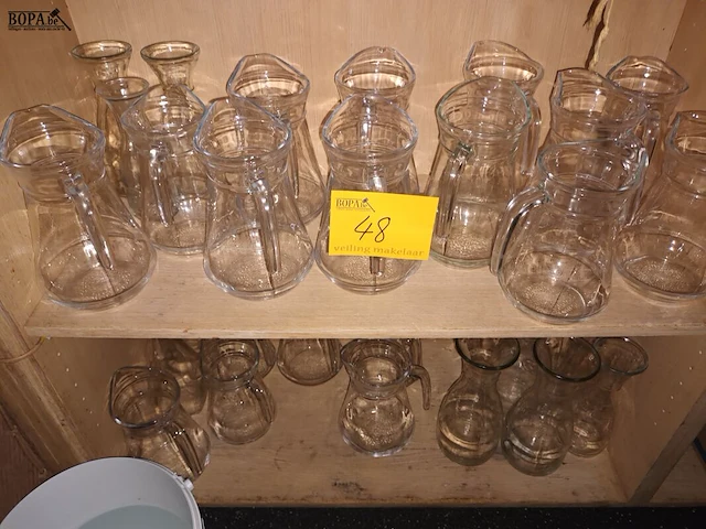 Lot 48 - waterkannen. ca. 25 stuks - afbeelding 1 van  3