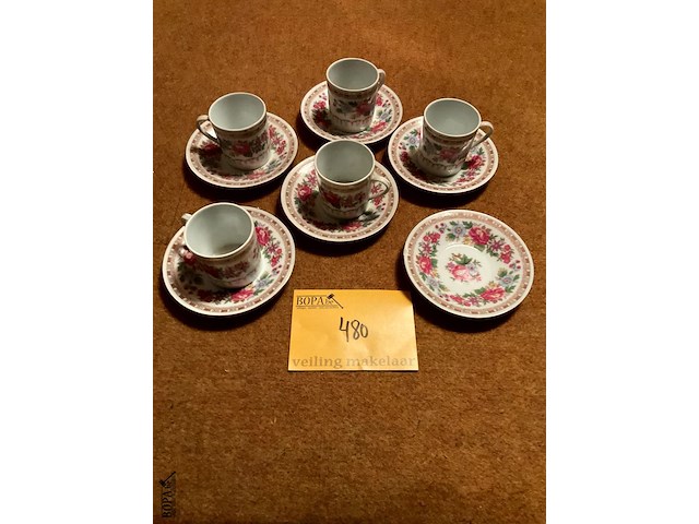 Lot 480 - chinese set van kopjes en bordjes, 11 stuks - afbeelding 1 van  4
