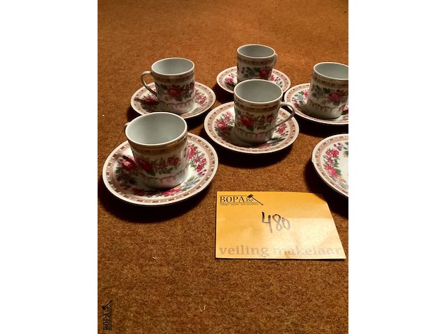 Lot 480 - chinese set van kopjes en bordjes, 11 stuks - afbeelding 2 van  4