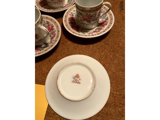 Lot 480 - chinese set van kopjes en bordjes, 11 stuks - afbeelding 3 van  4