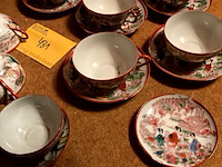 Lot 481 - set fijn chinees porselein 8 kopjes en 8 bordjes/4 kommen - afbeelding 5 van  5