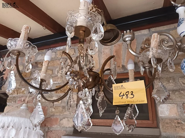 Lot 483 - luster. 2 stuks - afbeelding 1 van  7