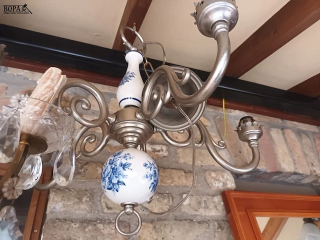 Lot 483 - luster. 2 stuks - afbeelding 7 van  7