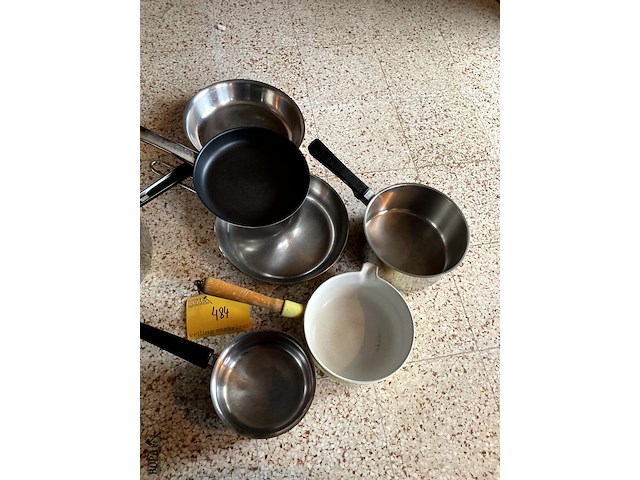 Lot 484 - waterketel met pannen, 7 stuks - afbeelding 2 van  5
