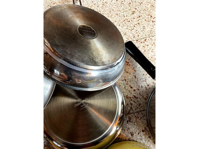 Lot 484 - waterketel met pannen, 7 stuks - afbeelding 5 van  5