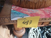 Lot 487 - houten salontafel - afbeelding 1 van  4