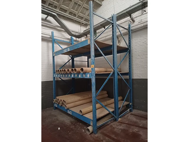 Lot 487 - palletstelling - afbeelding 1 van  4