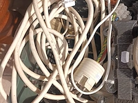 Lot 488 - diversen. 2 bakken - afbeelding 4 van  4