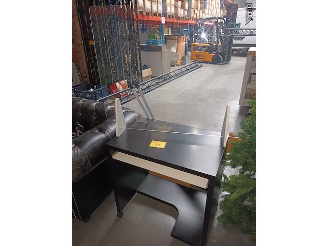 Lot 49 - bijzettafel en plexischerm - afbeelding 1 van  4