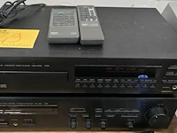 Lot 49 - cd speler yamaha en stereo receiver yamaha - afbeelding 1 van  5