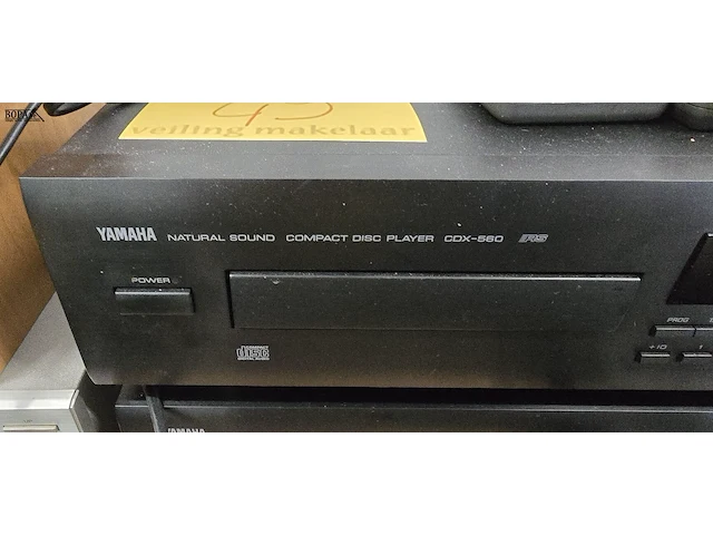 Lot 49 - cd speler yamaha en stereo receiver yamaha - afbeelding 2 van  5