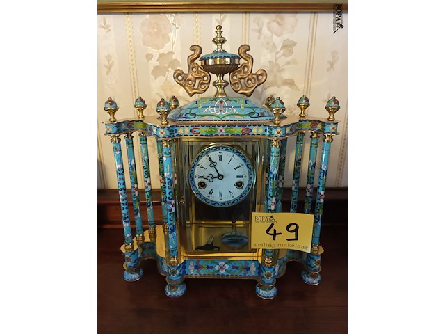 Lot 49 - chinese cloisonné klok - afbeelding 1 van  6