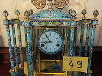 Lot 49 - chinese cloisonné klok - afbeelding 1 van  6