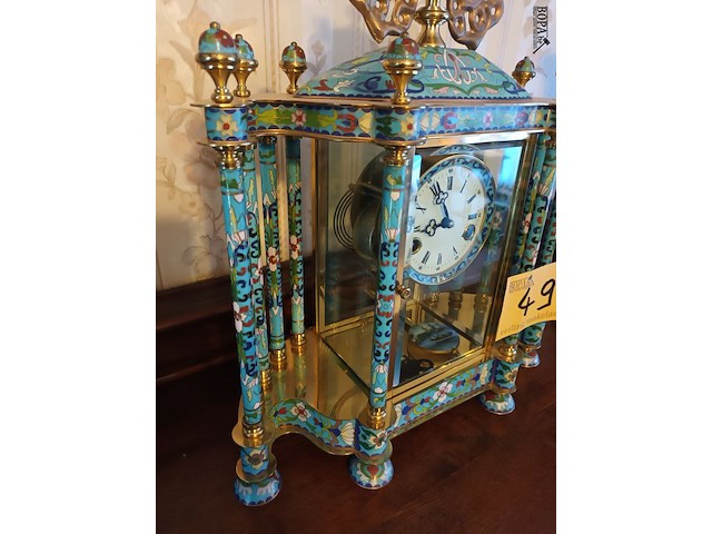 Lot 49 - chinese cloisonné klok - afbeelding 3 van  6