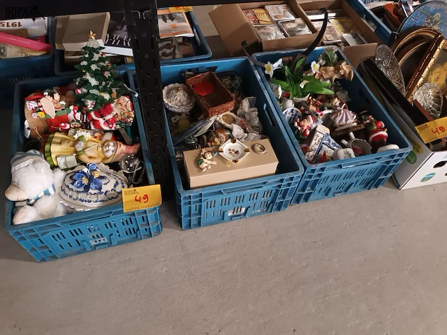 Lot 49 - decoratie - afbeelding 1 van  5